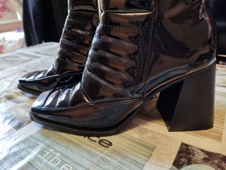 Black Boots