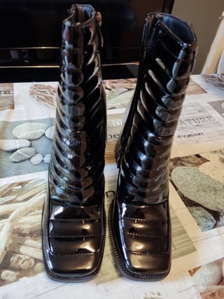Black Boots