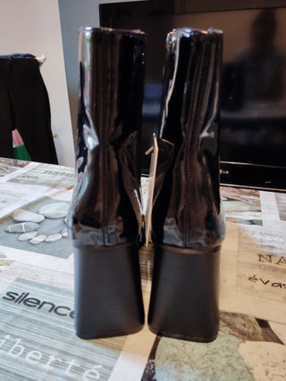 Black Boots