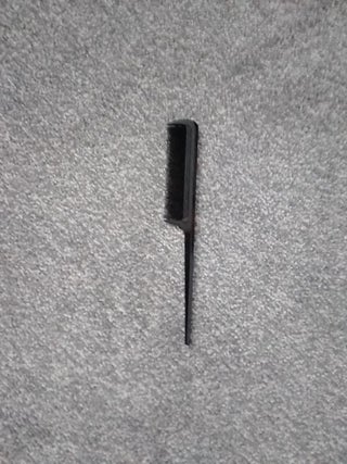 Fine racktail comb