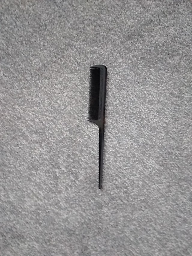 Fine racktail comb