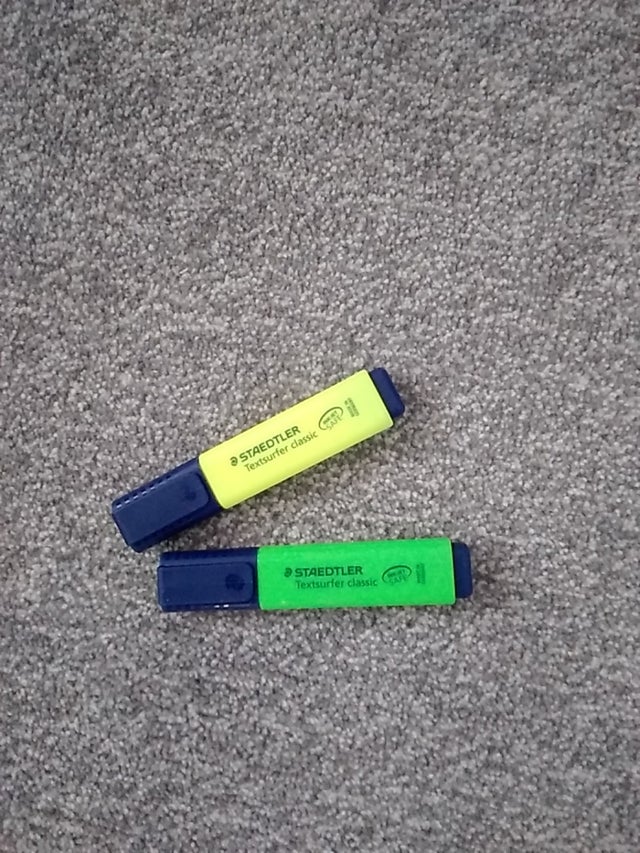 highlighter pen