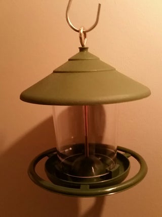 nalania bird feeder