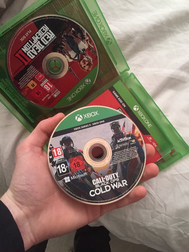 Red Dead Redemption 2 &amp; Call of duty cold war