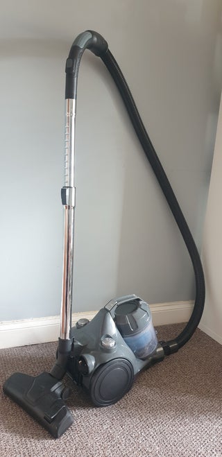 vacuum cleaner