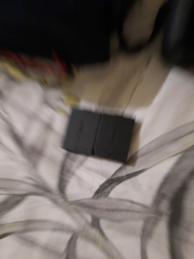 CANON 1300D