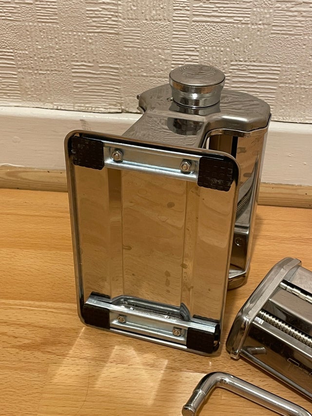 Pasta maker