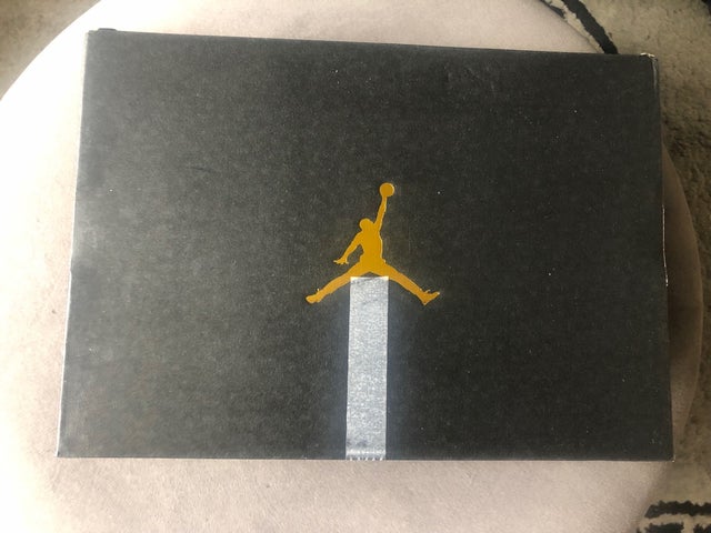 Air Jordan 1 mid