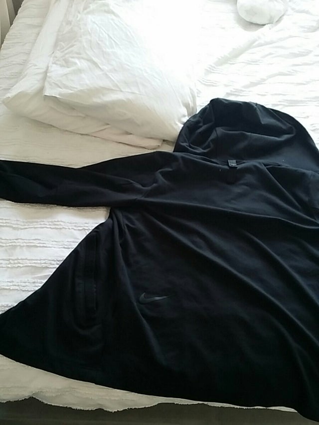 nike zip up hoodie