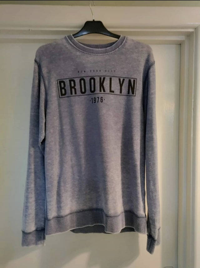 Man's Sweatshirt