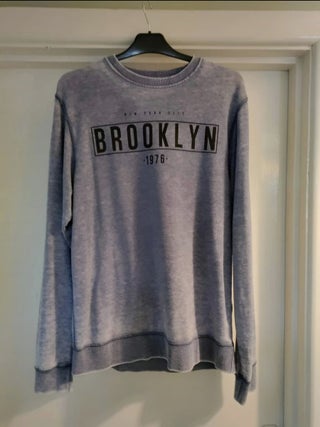 Man's Sweatshirt